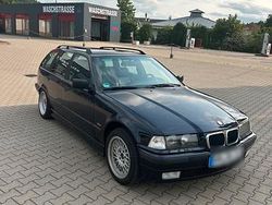 Blau Gebraucht 1999 BMW 323 Kombi | 3.400 € (Superpreis)