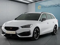 Weiß Gebraucht 2024 Cupra Leon Kombi | 30.099 € (Fairer Preis)