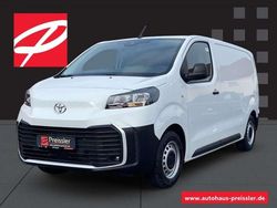 Icewhite Gebraucht 2024 Toyota Proace Van / Kleinbus | 29.823 € (Fairer Preis)