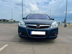 Braun Gebraucht 2006 Opel Vectra Edition Limousine | 1.750 € (Guter Preis)