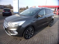 Grau Gebraucht 2019 Ford Kuga Titanium SUV | 16.874 € (Etwas zu teuer)