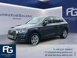 Grau Gebraucht 2021 Audi Q5 Design SUV | 38.790 € (Fairer Preis)