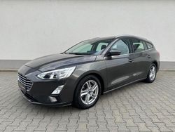 Grau Gebraucht 2019 Ford Focus Cool & Connect Limousine | 14.700 € (Fairer Preis)