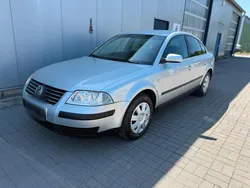 Silber Gebraucht 2002 VW Passat Highline Limousine | 2.222 € (Guter Preis)