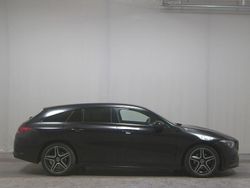 Nachtschwarz Gebraucht 2022 Mercedes CLA200 Shooting Brake AMG line Kombi | 22.480 € (Guter Preis)