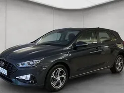 Grau Gebraucht 2023 Hyundai i30 Select Limousine | 16.880 € (Fairer Preis)