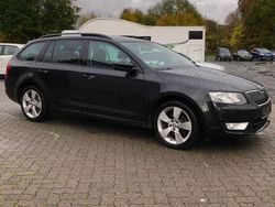 Schwarz Gebraucht 2013 Skoda Octavia Limousine | 8.800 € (Etwas zu teuer)