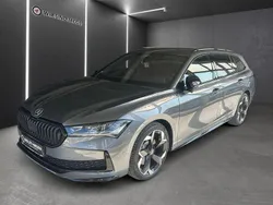 Grau Gebraucht 2025 Skoda Superb Kombi | 54.990 €