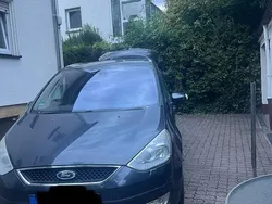 Grau Gebraucht 2009 Ford Galaxy Ghia Van / Kleinbus | 4.499 € (Fairer Preis)
