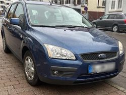 Blau Gebraucht 2007 Ford Focus Kombi | 1.800 € (Fairer Preis)