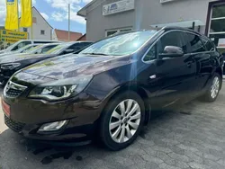Braun Gebraucht 2011 Opel Astra Kombi | 5.450 € (Etwas zu teuer)