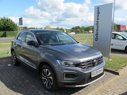 Grau Gebraucht 2021 VW T-Roc Active SUV | 32.985 €