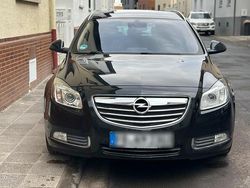 Schwarz Gebraucht 2011 Opel Insignia Sport Kombi | 4.100 € (Fairer Preis)
