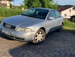 Silber Gebraucht 1997 Audi A4 Limousine | 450 € (Guter Preis)