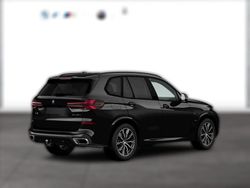 Schwarz metallic Gebraucht 2024 BMW X5 M M Sport SUV | 84.390 €
