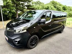 Schwarz Gebraucht 2015 Opel Vivaro Van | 16.990 €