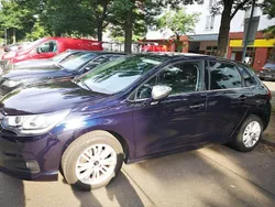 Blau Gebraucht 2016 Citroën C4 PureTech Limousine | 6.000 € (Fairer Preis)