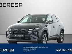 Grau Gebraucht 2025 Hyundai Tucson Trend SUV | 33.990 € (Guter Preis)