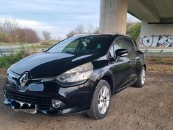Schwarz Gebraucht 2016 Renault Clio GrandTour Kombi | 5.499 € (Fairer Preis)