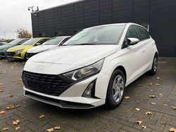 Weiß Gebraucht 2024 Hyundai i20 Select Kleinwagen | 16.990 € (Fairer Preis)