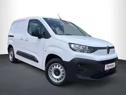 Lackierung weiss icy Gebraucht 2024 Citroën Berlingo Van / Kleinbus | 19.980 € (Guter Preis)