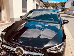 Schwarz Gebraucht 2020 Mercedes CLA200 AMG line Kombi | 24.500 € (Fairer Preis)