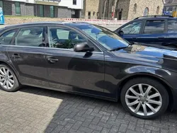 Schwarz Gebraucht 2013 Audi A4 Ambiente Kombi | 9.690 € (Guter Preis)