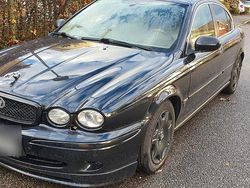 Schwarz Gebraucht 2006 Jaguar X-type Executive Limousine | 1.250 €