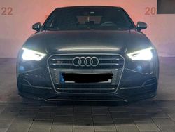 Schwarz Gebraucht 2014 Audi S3 Limousine | 17.499 €