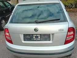 Silber Gebraucht 2004 Skoda Fabia Kleinwagen | 950 € (Guter Preis)