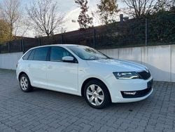 Weiß Gebraucht 2017 Skoda Rapid Drive Limousine | 8.700 € (Fairer Preis)