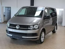 Mojawebeige Gebraucht 2015 VW T6 Trendline Van | 31.600 € (Teuer)