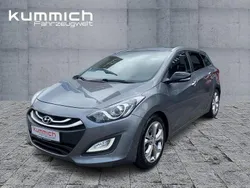 Grau Gebraucht 2014 Hyundai i30 Premium Kombi | 9.790 € (Etwas zu teuer)