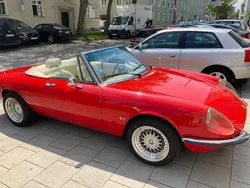 Rot Gebraucht 1987 Alfa Romeo Spider Cabrio | 24.000 €