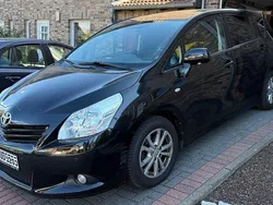 Schwarz Gebraucht 2011 Toyota Verso Edition Van / Kleinbus | 7.500 € (Etwas zu teuer)