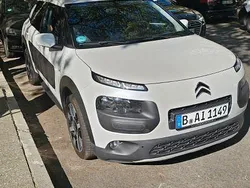 Weiß Gebraucht 2016 Citroën C4 Cactus Rip Curl Kleinwagen | 7.900 € (Fairer Preis)