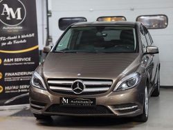 Grau Gebraucht 2012 Mercedes B180 Van / Kleinbus | 11.999 € (Fairer Preis)