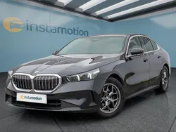 Schwarz Gebraucht 2024 BMW 520 Limousine | 52.449 € (Guter Preis)