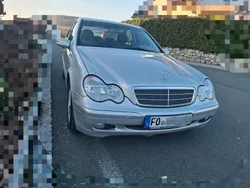 Silber Gebraucht 2002 Mercedes C180 Classic Limousine | 1.790 € (Guter Preis)