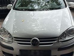 Silber Gebraucht 2005 VW Golf V Kleinwagen | 1.650 € (Guter Preis)