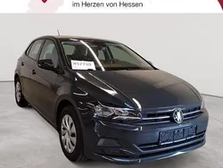 Grau Gebraucht 2021 VW Polo Comfortline Limousine | 15.389 € (Guter Preis)