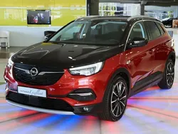 Rot Gebraucht 2021 Opel Grandland X Ultimate SUV | 18.850 € (Guter Preis)