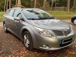 Silber Gebraucht 2010 Toyota Avensis Kombi | 3.900 € (Fairer Preis)
