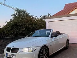 Weiß Gebraucht 2011 BMW 325 Cabriolet M Sport Cabrio | 17.500 €