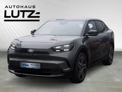 Obsidianschwarz metallic Neu 2025 Ford Capri SUV | 56.400 €