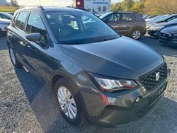 Grau Gebraucht 2024 Seat Arona Style SUV | 19.390 € (Guter Preis)
