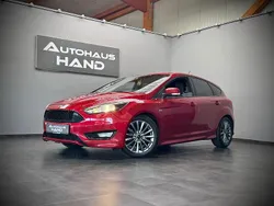 Rot Gebraucht 2018 Ford Focus ST-Line Limousine | 10.550 € (Guter Preis)