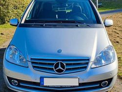 Silber Gebraucht 2010 Mercedes A180 Elegance Limousine | 5.400 € (Fairer Preis)