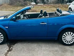 Blau Gebraucht 2006 Renault Mégane Cabriolet Dynamique Cabrio | 3.990 €