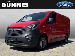Rot (magma rot) Gebraucht 2017 Opel Vivaro Van | 14.900 € (Guter Preis)